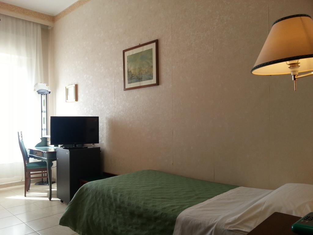 Hotel Sicilia Enna Room photo